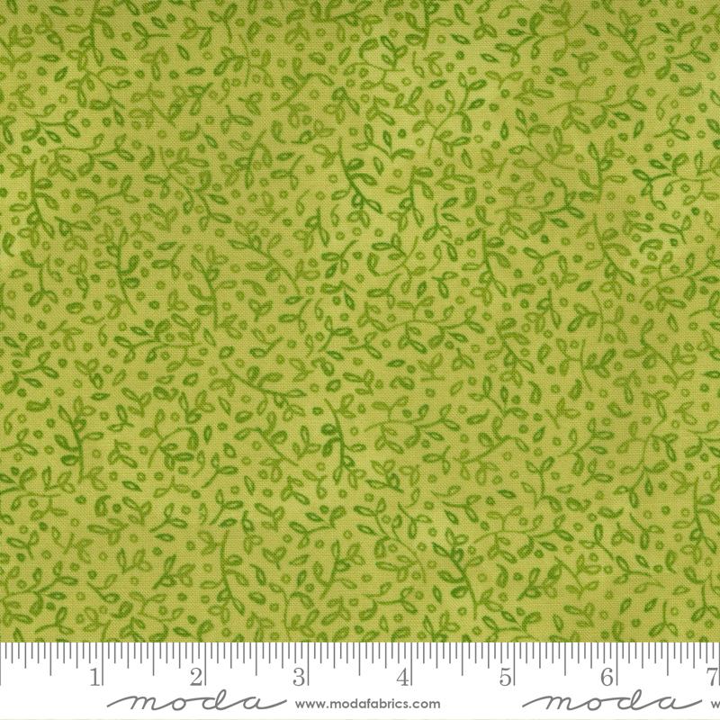 Carolina Lilies by Moda - Vines Leaf Blender Grass 548704-17