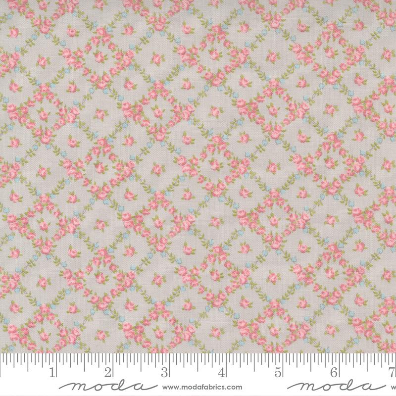 Cottage Linen Closet by Moda - Lattice Floral Pebble 18732-16