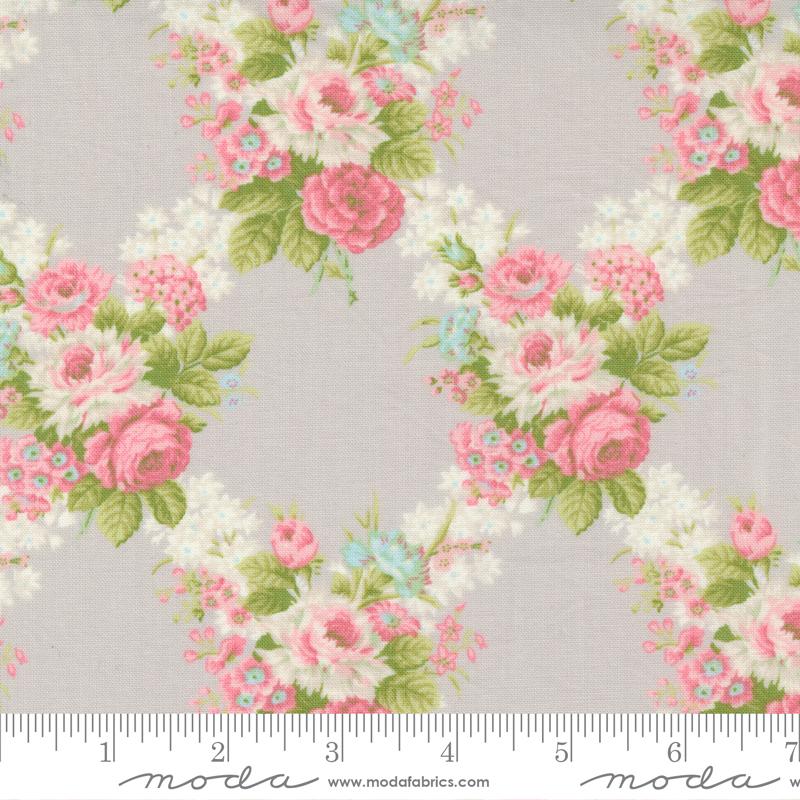 Cottage Linen Closet by Moda - Med Floral Rose Pebble 18730-15
