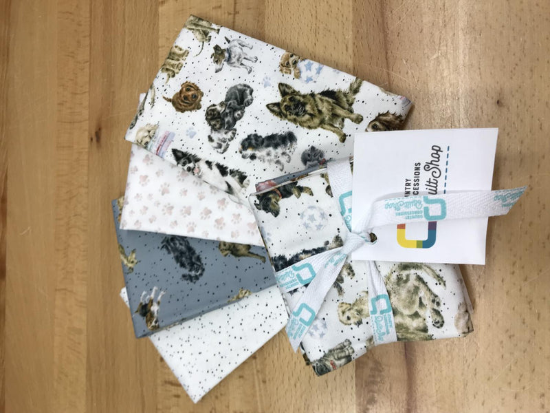 Doggie Paws FQ Bundle 4pc - (approx 20" x 22")