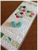 Mod Hexie Flower Runner PATTERN by Cut Loose Press