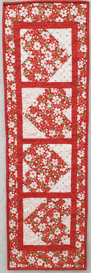 Sweetheart Table Runner - KIT 13" x 45.5" (incl binding)